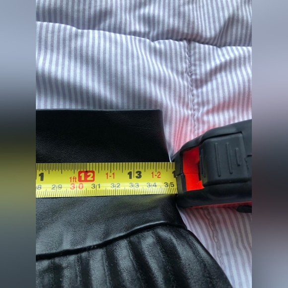 Marciano leather substitute skirt. - Picture 11 of 13